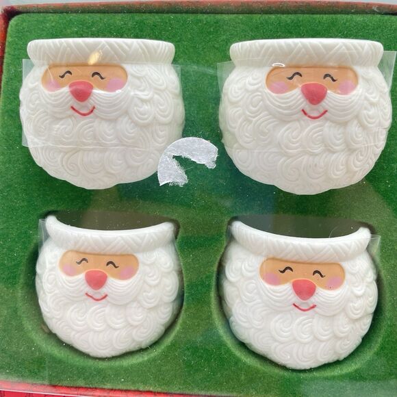 Set of 4 VTG Hallmark Santa Head Napkin Holder Rings Christmas Holiday Hong Kong - Picture 3 of 3